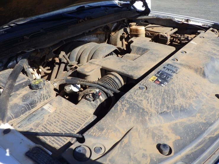 2015-chevrolet-tahoe-image-11