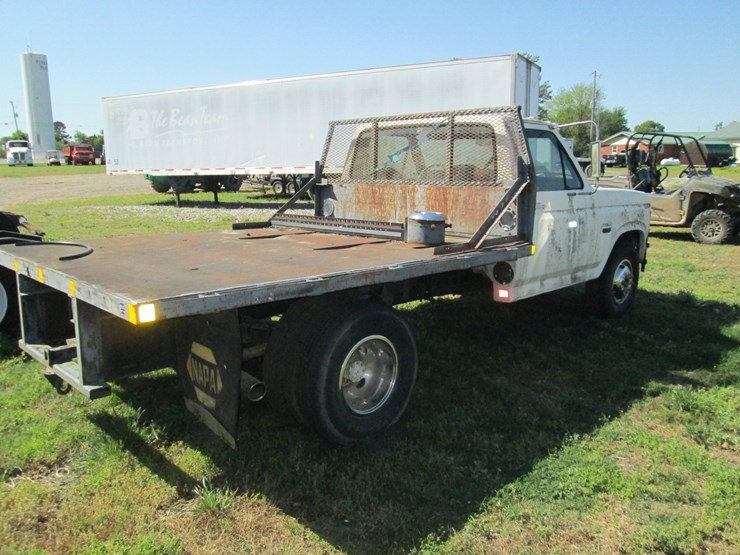 1986-ford-f350-image-3