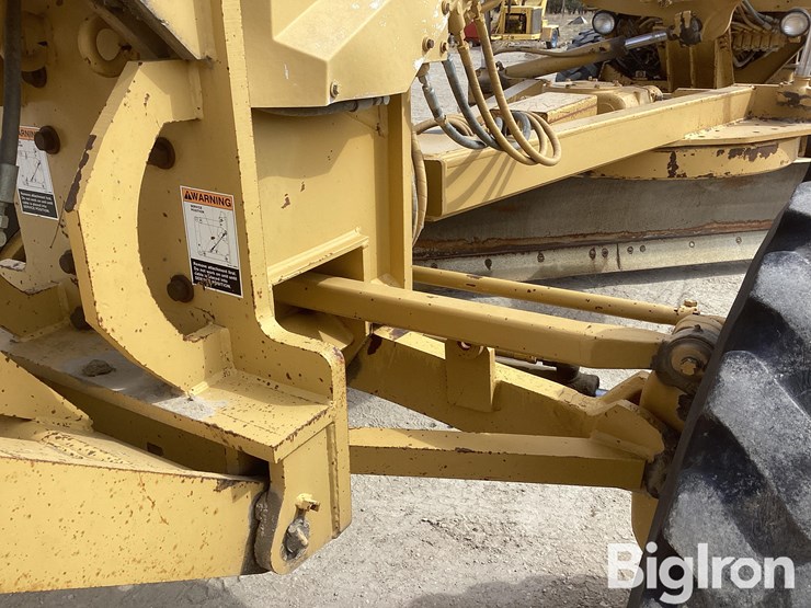 1994-caterpillar-140g-vhp-image-10