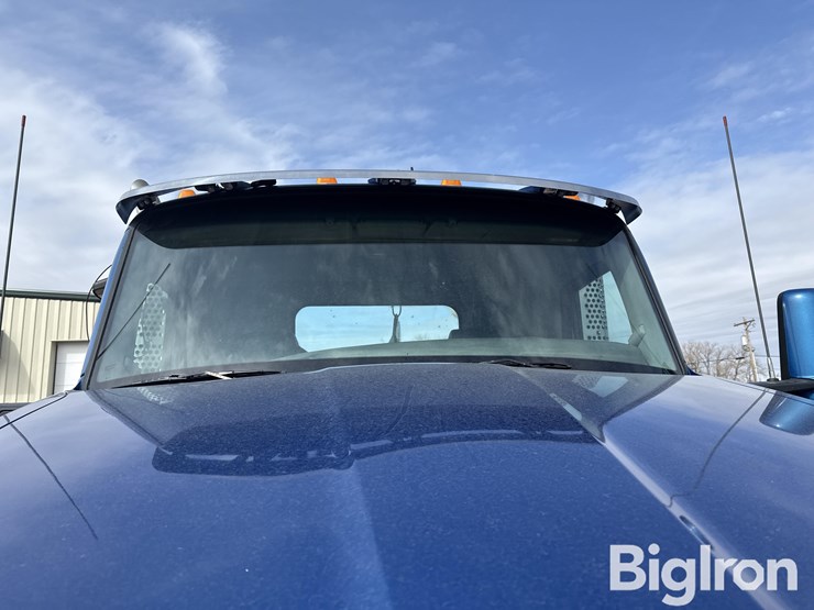 2016-kenworth-t880-image-13