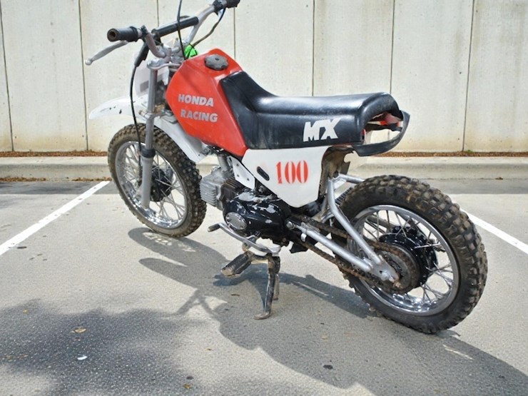 2004-flywing-motorcycle-image-3