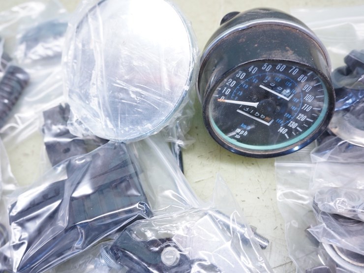 japanese---kawasaki-etc…-miscellaneous-parts-lot-image-3