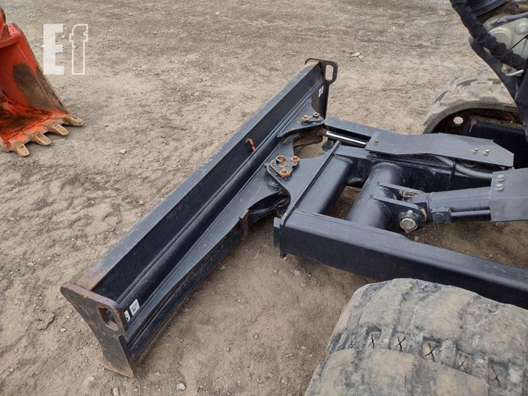 2020-kubota-kx040-4-image-15