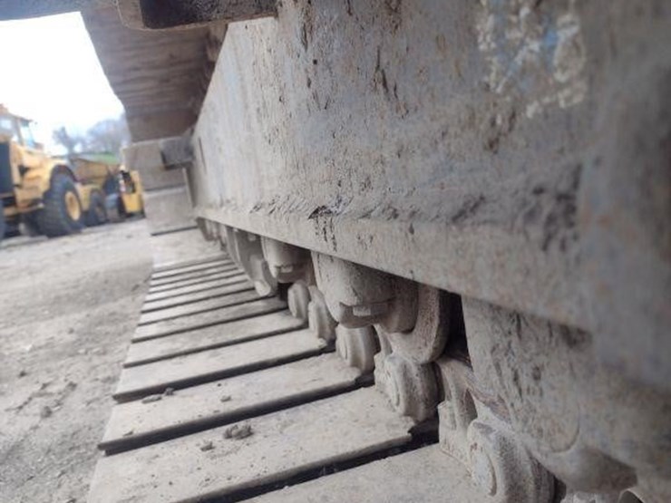 2018-hitachi-zx135us-6-image-15