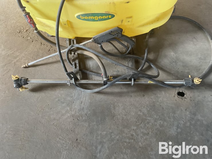 bomgaars-spot-sprayer-image-9