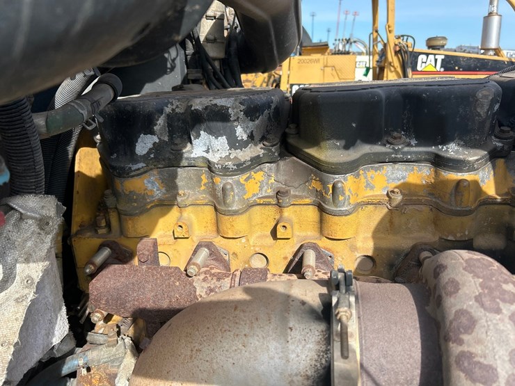 peterbilt-388-image-50