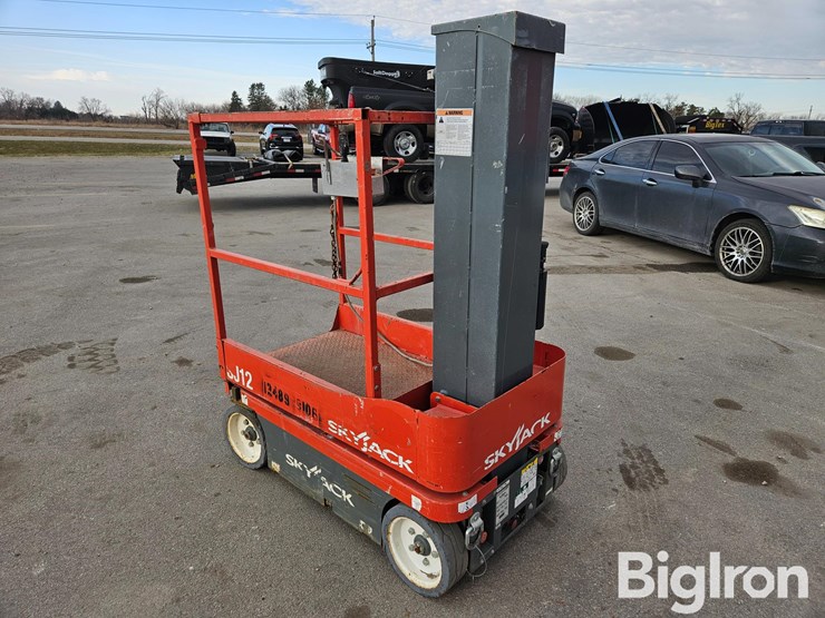 2016-skyjack-sj12-image-3