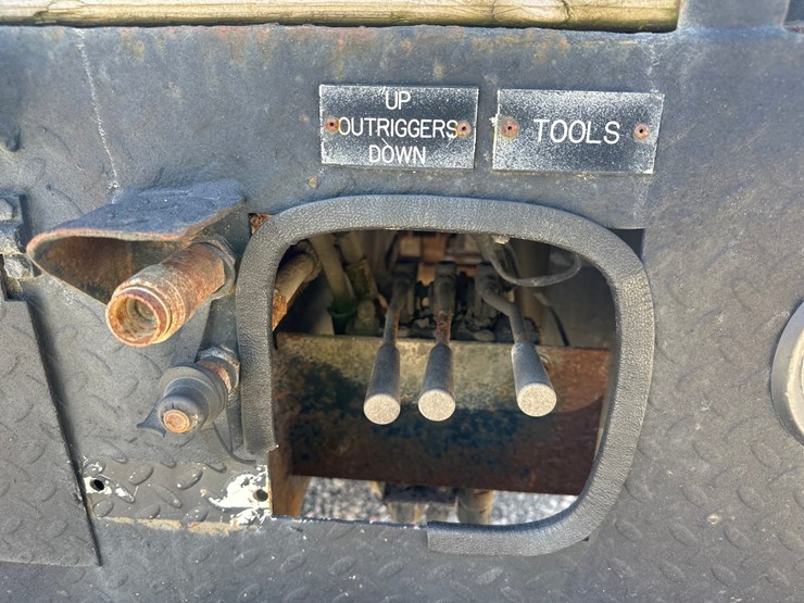 2009-international-durastar-4300-image-21