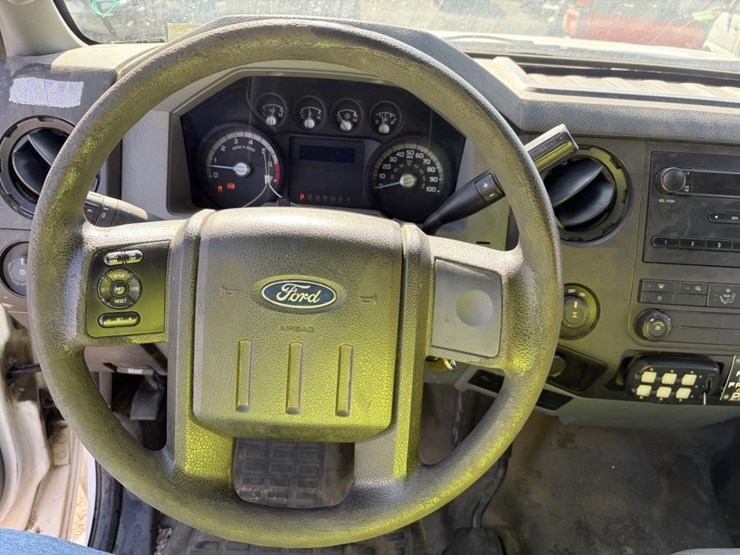 2011-ford-f250-image-14