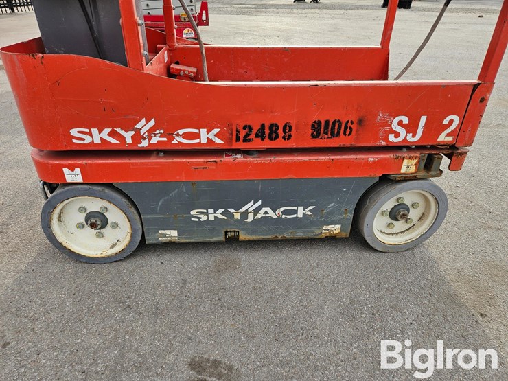 2016-skyjack-sj12-image-15