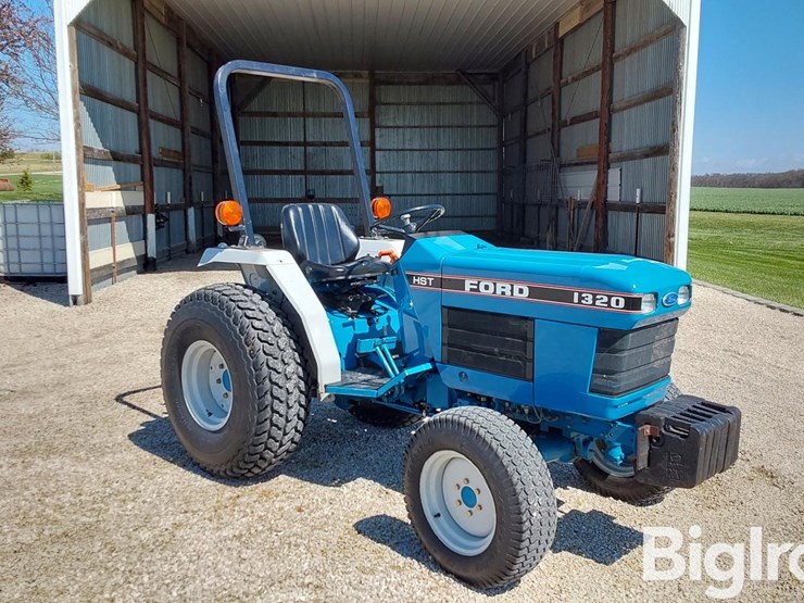 1996-ford-1320-image-3