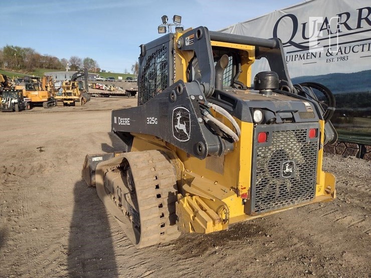 2022-deere-325g-image-30