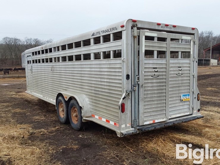 2007-elite-26'-t/a-aluminum-livestock-trailer-image-7