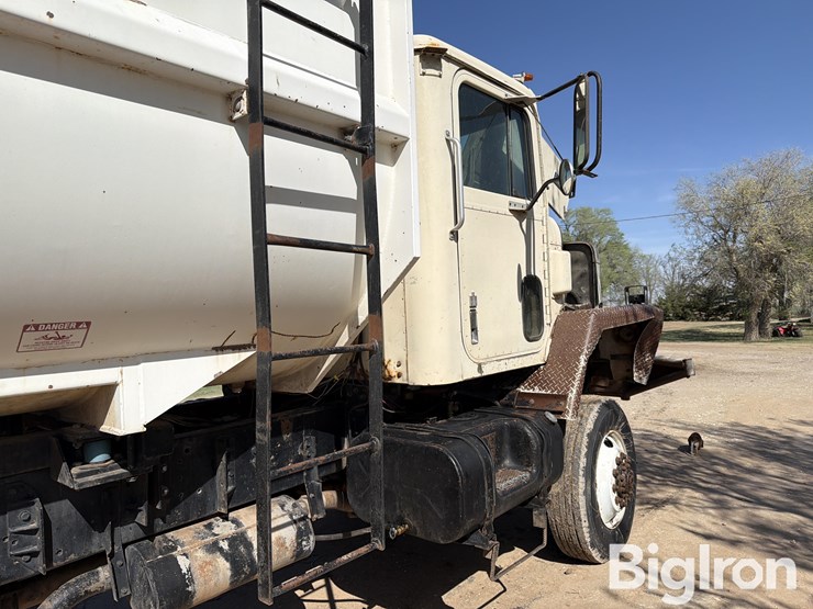 1974-international-paystar-5000-image-9