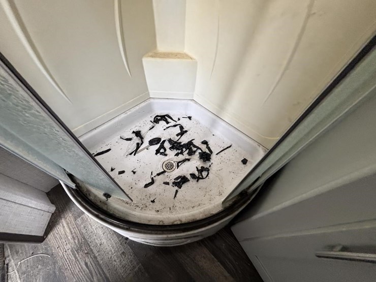 2020-premier-bl24rkpr20-travel-trailer-image-33