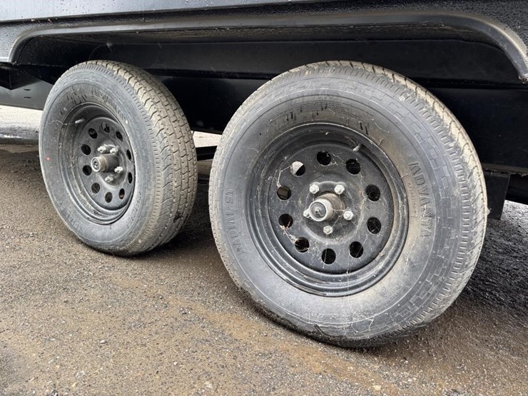 2020-wildwood-wdt282qbxl-ca-travel-trailer-image-19