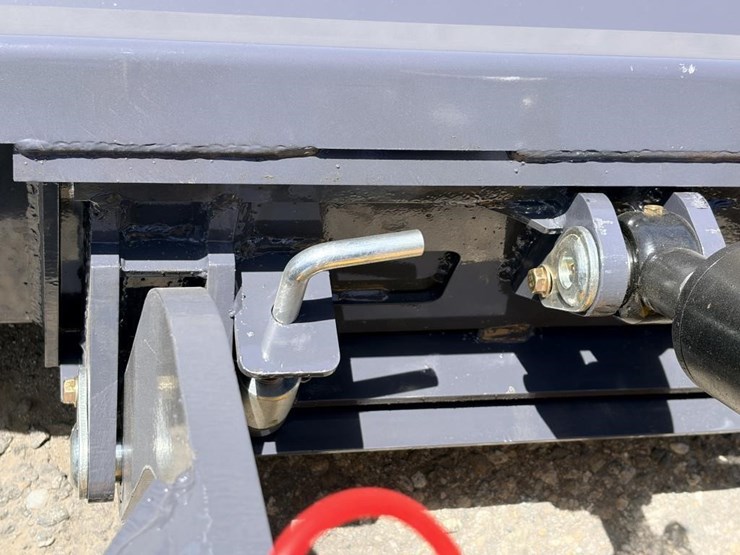 2026-zjg-zj-380-skid-steer-loader-image-6