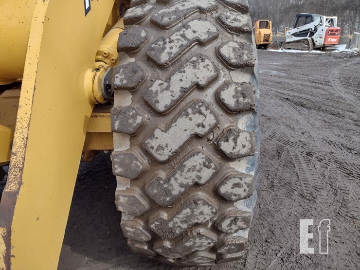 2003-deere-744j-image-18