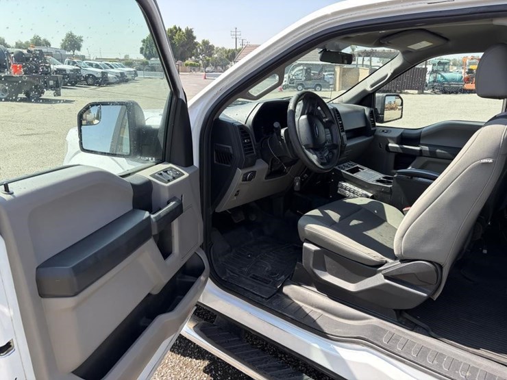 2018-ford-f150-image-12