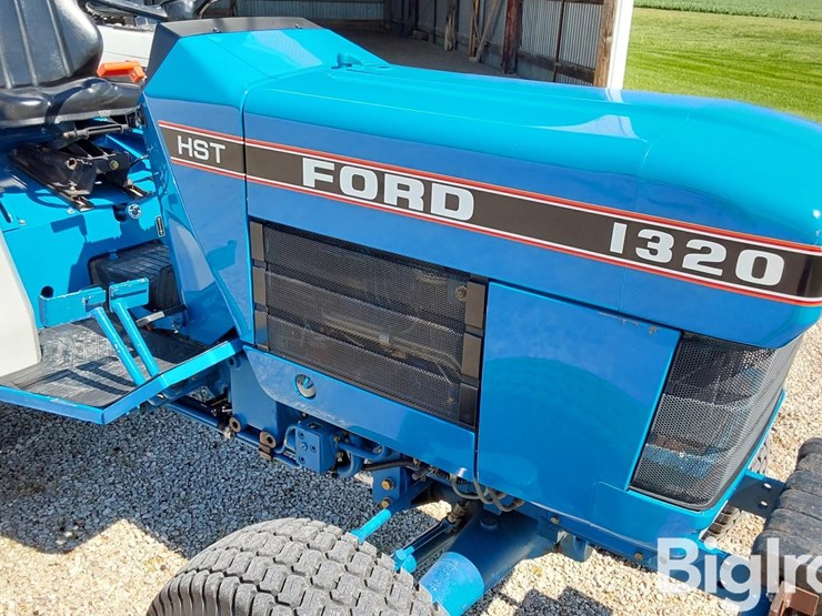 1996-ford-1320-image-13