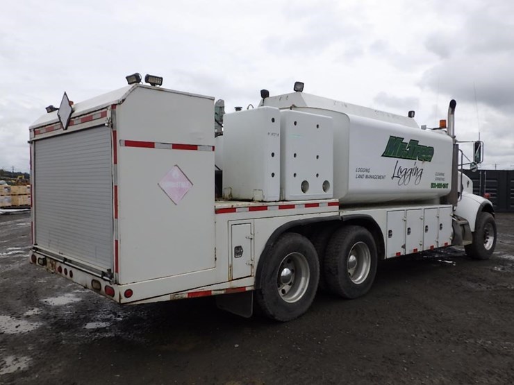 2005-peterbilt-pb330-22'-t/a-fuel-lube-truck-image-5