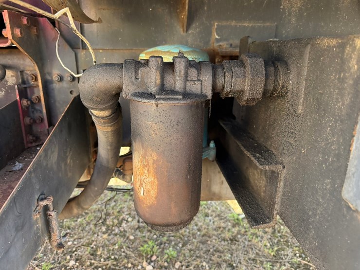 #1119-•-1990-international-navistar-paystar-5000-26'-flat-bed-truck-image-25