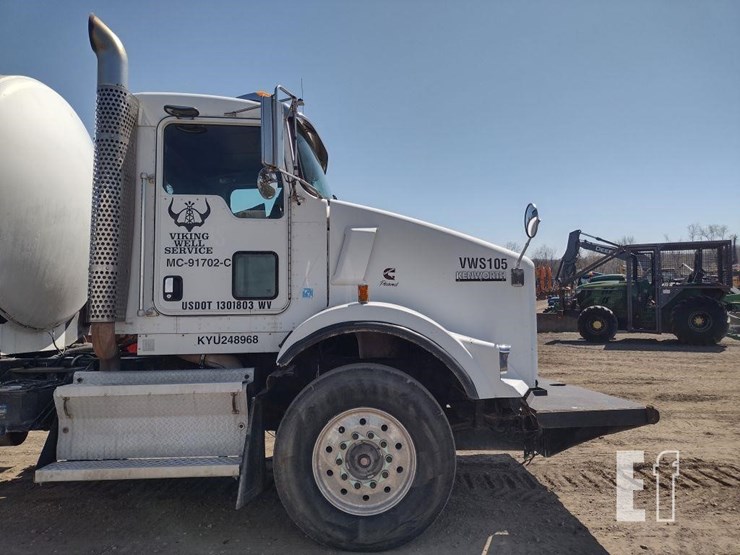 2008-kenworth-t800-image-35