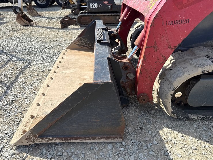 takeuchi-tl8-image-9