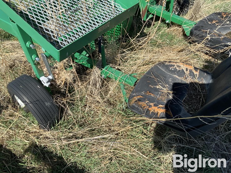 rain-flo-1200-3-pt-vegetable-transplanter-image-15