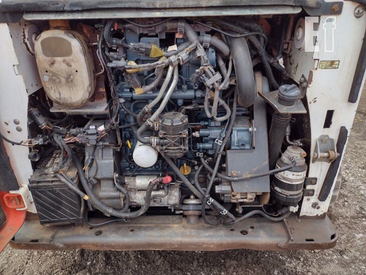 2013-bobcat-t770-image-36