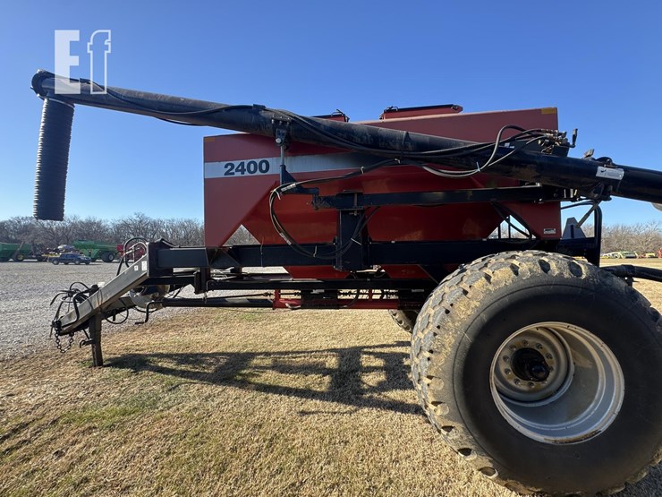 case-ih-2400-image-43