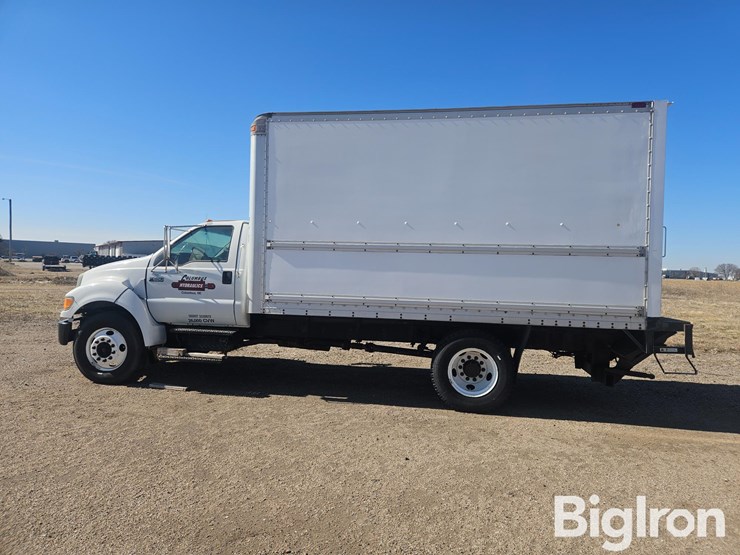 2004-ford-f650-image-8