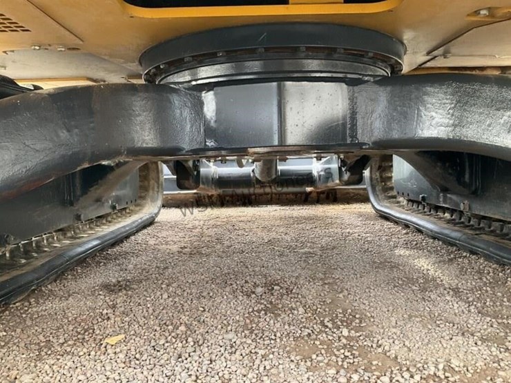 john-deere-50g-hydraulic-excavator-image-23