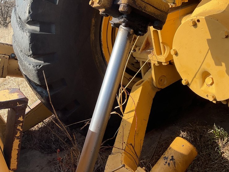 caterpillar-824b-image-10