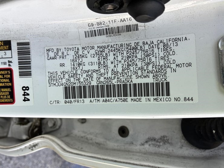 2013-toyota-tacoma-image-18