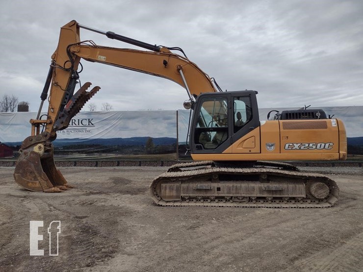 2015-case-cx250c-image-1