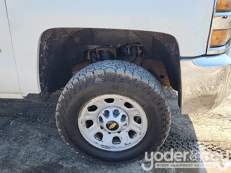 2016-chevrolet-silverado-3500hd-image-8