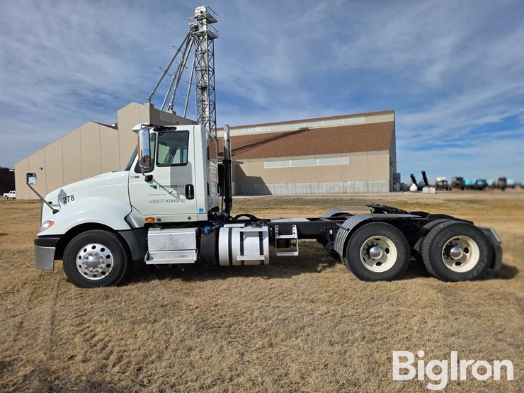 2015-international-prostar-image-8