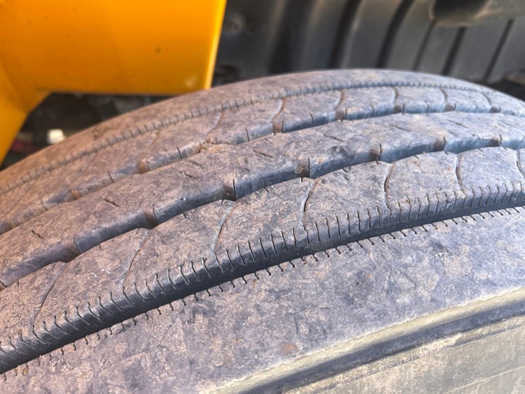 2013-international-durastar-4300-image-78