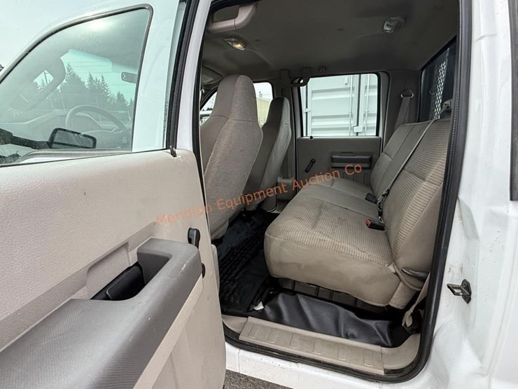 2008-ford-f550-image-24