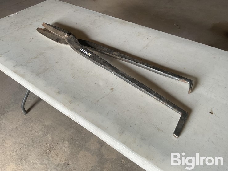 hand-forged-shear-image-1