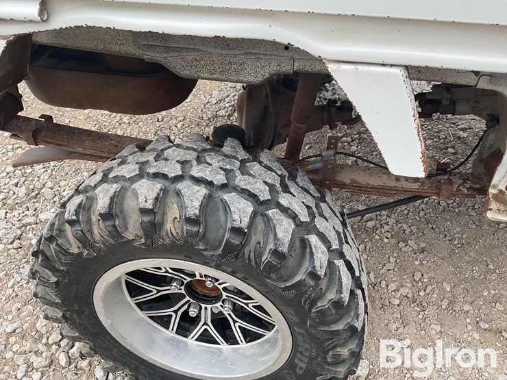 2019-suzuki-ebd-0da16t-4x4-mini-pickup-image-16