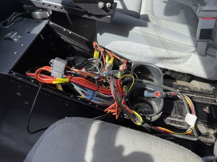 2014-ford-f150-xl-image-29