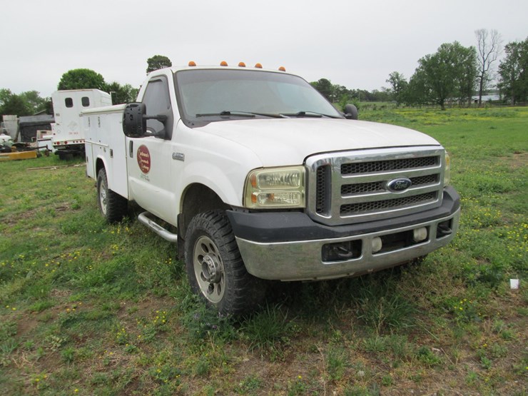 2005-ford-f350-image-2