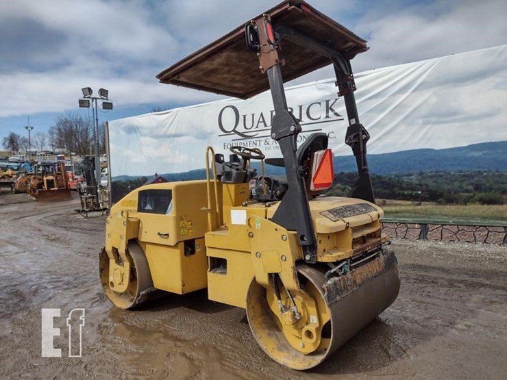 2010-caterpillar-cb34xw-image-30