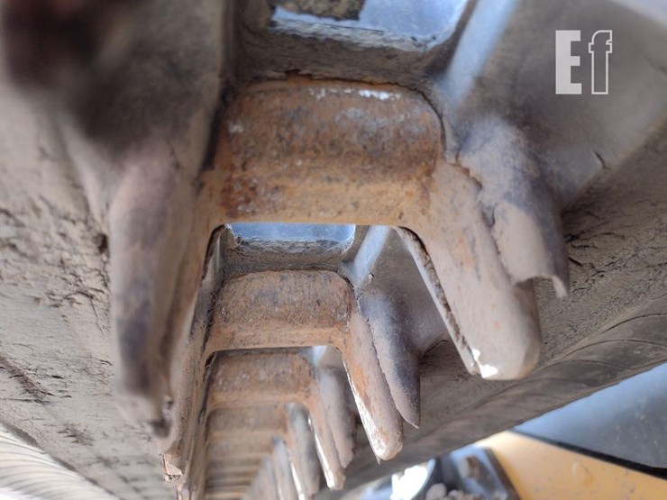 2015-volvo-mct125c-image-15