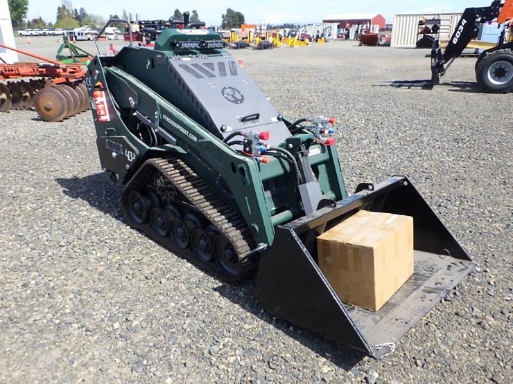 2026-stag-tl450-skid-steer-tracked-loader-image-3