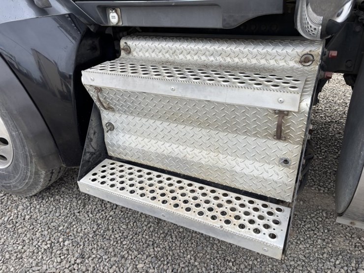 2019-kenworth-t880-image-20