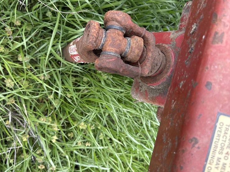 new-holland-707-image-9