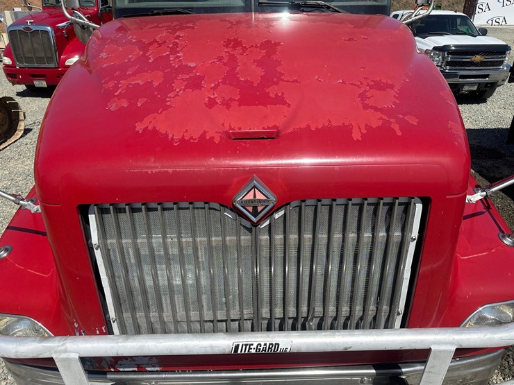 2004-massey-ferguson-8-image-11